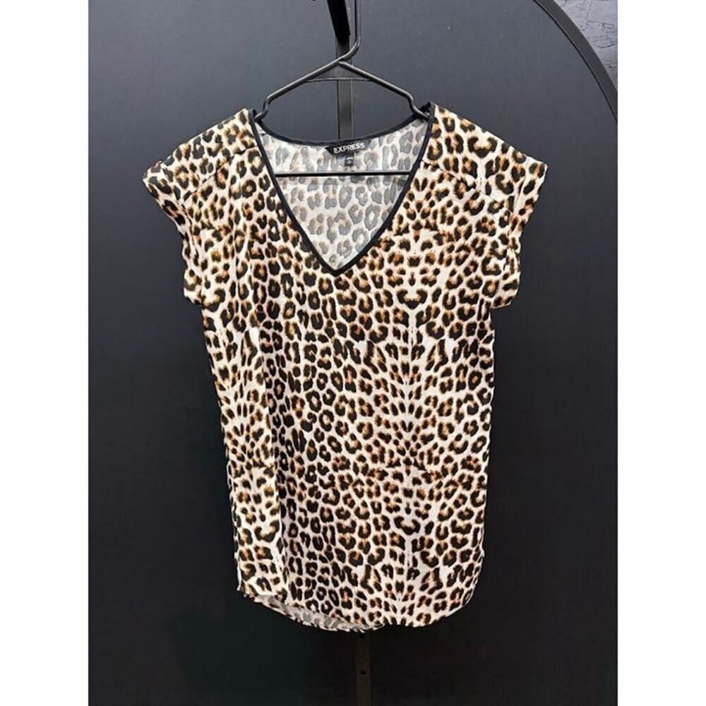 Express Animal Print V-Neck Short Sleeve Blouse